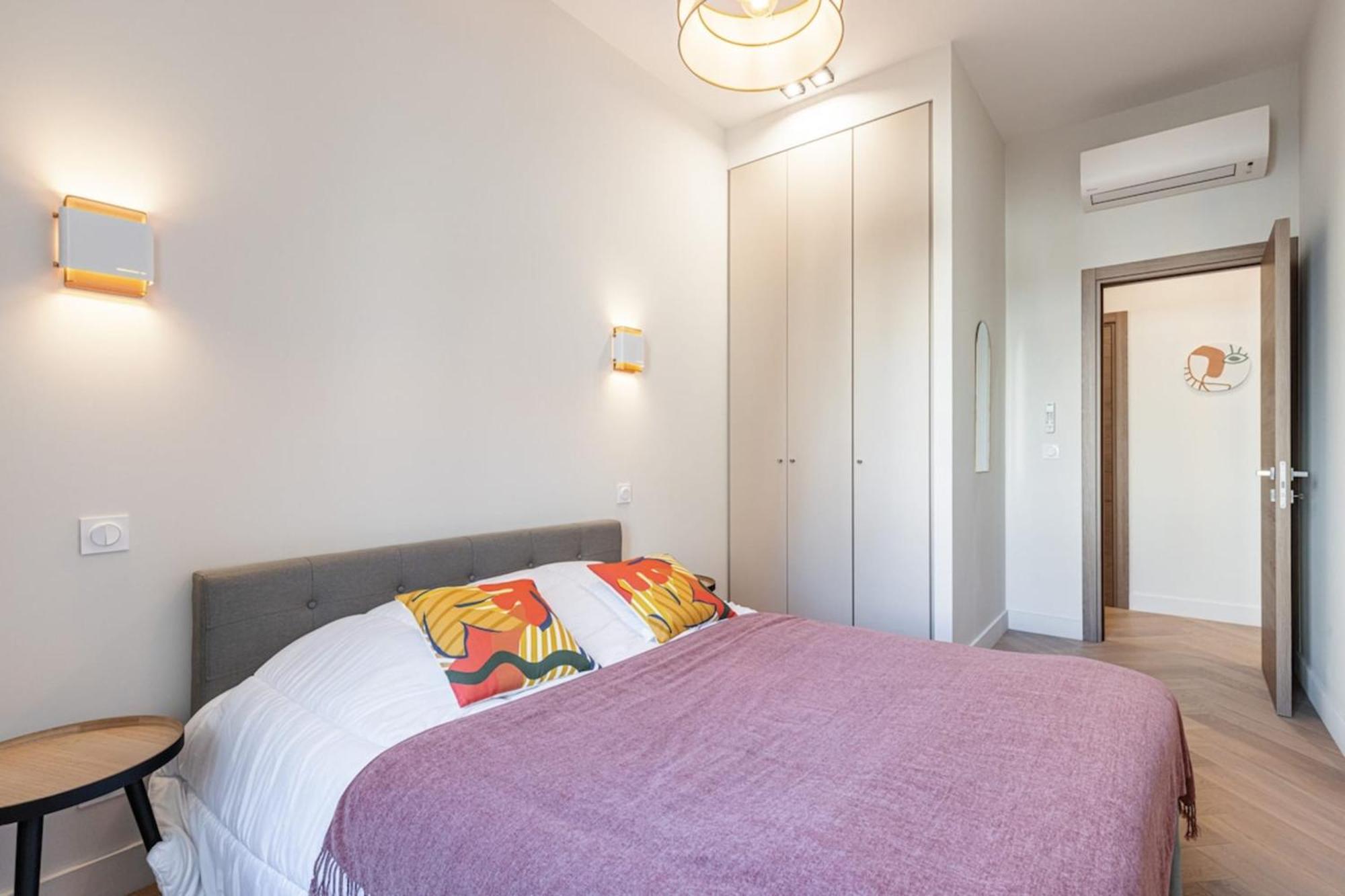 Philibert - Traditional With Historical Fresco Nizza